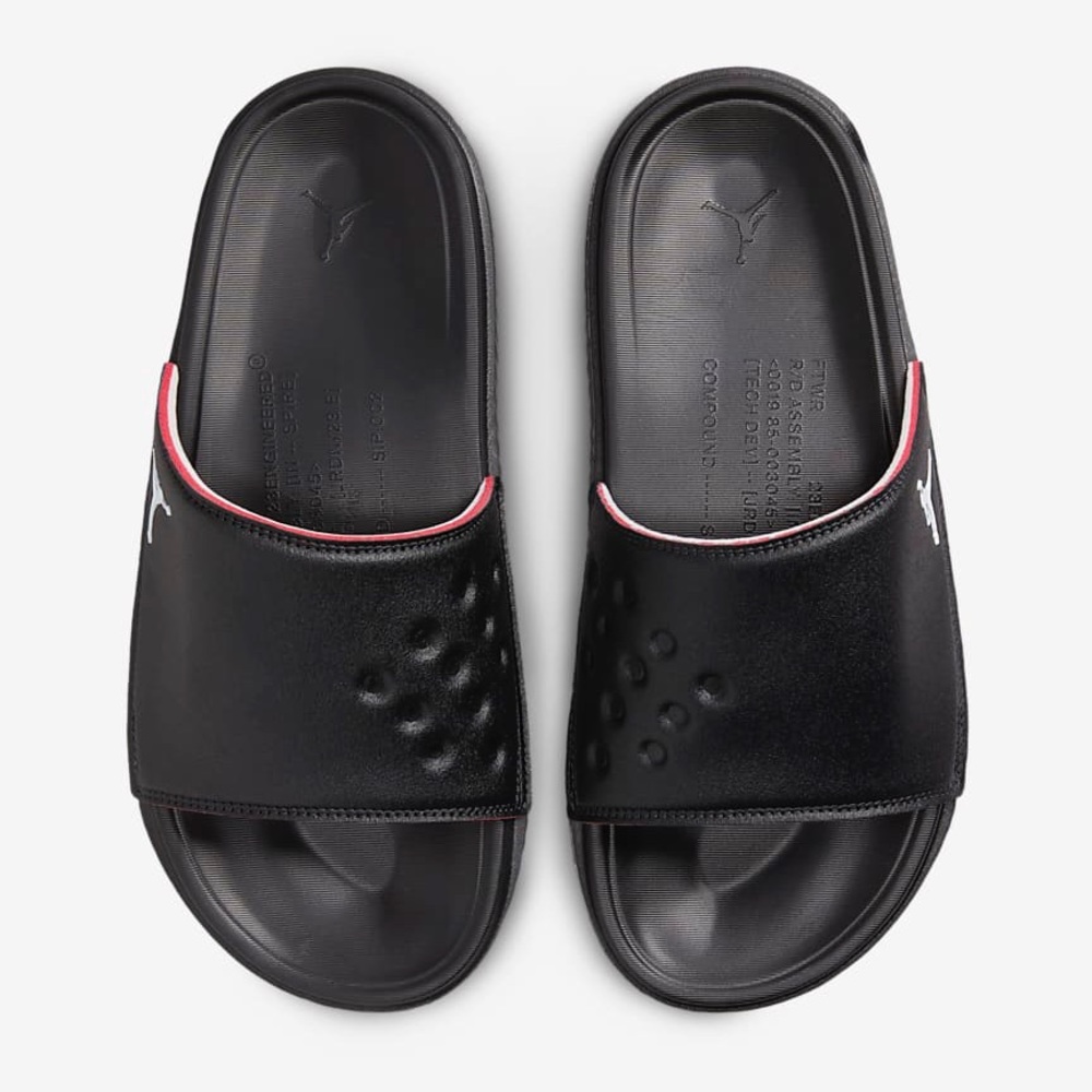 New In Box Mens Jordan Play Herringbone Pattern Foam Sandals Multiple Sizes - Picture 3 of 5